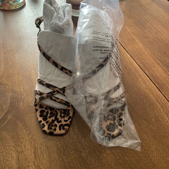 NIB | J. Crew Odette strappy sandals in leopard - Picture 7 of 11